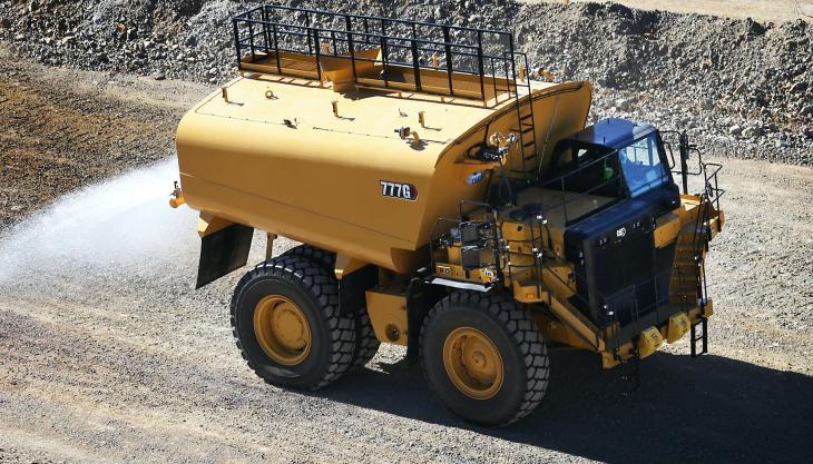 Cat 777G Water Truck gets Lincoln Lubrication